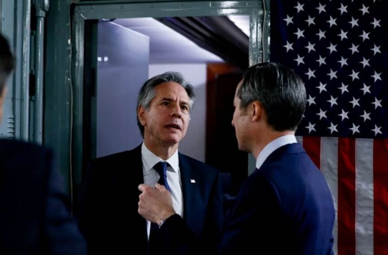 بلینکن: برای ایران روشن کرده‌ایم که باید حمایت از حوثی‌ها را متوقف کند / تداوم حملات حوثی‌ها به خطوط کشتیرانی تجاری عواقب خواهد داشت