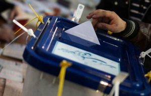 ایسپا: طبق آخرین نظرسنجیها، میزان مشارکت در انتخابات مجلس در کشور ۴۱ درصد و در تهران ۲۳.۵ درصد خواهد بود ایسپا: طبق آخرین نظرسنجیها، میزان مشارکت در انتخابات مجلس در کشور ۴۱ درصد و در تهران ۲۳.۵ درصد خواهد بود
