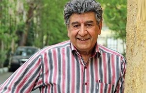 منوچهر والی‌زاده در بیمارستان بستری شد