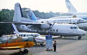 نماینده اسبق ایران در ایکائو: باید یک مشت کاسب تحریم را پولدار کنیم تا بتوانیم یک هواپیمای کار کرده بخریم / هواپیمایی که خریداری شده قیمت آنها ۳۰ الی ۴۰ درصد گرانتر از قیمتها در بازار است / تعدادی هواپیما با سن بیشتر از ۲۵ سال وارد ناوگان هوایی کشورمان شده که که از آنها فقط به عنوان دپوی قطعه استفاده خواهد شد، اما تعدادی از این هواپیماها هم در این چند سال وارد ناوگان کشورمان شد نماینده اسبق ایران در ایکائو: باید یک مشت کاسب تحریم را پولدار کنیم تا بتوانیم یک هواپیمای کار کرده بخریم / هواپیمایی که خریداری شده قیمت آنها ۳۰ الی ۴۰ درصد گرانتر از قیمتها در بازار است / تعدادی هواپیما با سن بیشتر از ۲۵ سال وارد ناوگان هوایی کشورمان شده که که از آنها فقط به عنوان دپوی قطعه استفاده خواهد شد، اما تعدادی از این هواپیماها هم در این چند سال وارد ناوگان کشورمان شد