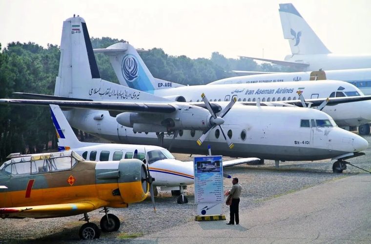 نماینده اسبق ایران در ایکائو: باید یک مشت کاسب تحریم را پولدار کنیم تا بتوانیم یک هواپیمای کار کرده بخریم / هواپیمایی که خریداری شده قیمت آن‌ها ۳۰ الی ۴۰ درصد گران‌تر از قیمت‌ها در بازار است / تعدادی هواپیما با سن بیشتر از ۲۵ سال وارد ناوگان هوایی کشورمان شده که که از آن‌ها فقط به عنوان دپوی قطعه استفاده خواهد شد، اما تعدادی از این هواپیما‌ها هم در این چند سال وارد ناوگان کشورمان شد