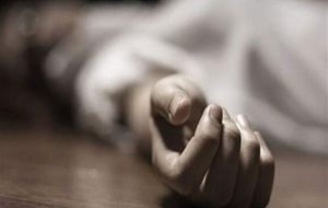 توضیحات آموزش و پرورش درباره خودکشی دختر دانش‌آموز کازرونی: این حادثه در روز یکشنبه ۶ آبان در انبار منزل پدری این نوجوان روی داده / موضوع از سوی دستگاه قضایی در حال بررسی است / روایت سازی‌های بدون استناد برخی از کاربران فضای مجازی از این حادثه تلخ، غیرواقعی است