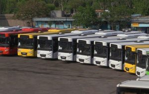 قیمت اتوبوس به ۲۳ میلیارد تومان رسیده است/ عمرناوگان مسافری در ایران ۱۰ سال از استانداردهای جهانی عقب است/ تا چند سال دیگر ناترازی راننده پایه یک و اتوبوس خواهیم داشت/ دولت و سازمان راهداری کمکی به این حوزه نکرده و شرایط اتوبوسها خوب نیست/ لاستیک چینی به تنهایی ایمنی سفر را کاهش میدهد قیمت اتوبوس به ۲۳ میلیارد تومان رسیده است/ عمرناوگان مسافری در ایران ۱۰ سال از استانداردهای جهانی عقب است/ تا چند سال دیگر ناترازی راننده پایه یک و اتوبوس خواهیم داشت/ دولت و سازمان راهداری کمکی به این حوزه نکرده و شرایط اتوبوسها خوب نیست/ لاستیک چینی به تنهایی ایمنی سفر را کاهش میدهد