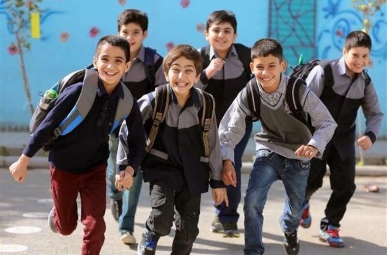 مدیر مرکز مطالعات تیمز ایران: از هر ۵ دانش‌آموز ایرانی ۲ نفر اصلا یاد نمی گیرند/ یکی از سوالات آزمون تیمز پایه چهارم این است: «۴۰۳-۱۰۰۰ چند می‌شود؟»؛ تقریباً نیمی از دانش‌آموزان قادر به پاسخگویی به این سوال نبوده‌اند