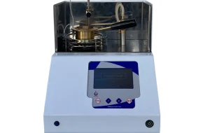 نقش تست‌های آزمایشگاهی در توسعه پایدار صنعت پتروشیمی