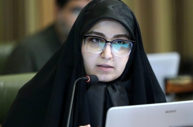 نرجس سلیمانی، عضو شورای شهر تهران: زاکانی که توفیق نیافتن را به بی‌غیرتی و ناتوانی تعبیر می‌کند چه‌طور عملکرد خودش را توضیح می‌دهد؟ / رویکرد مدیریتی مورد ادعا در برنامه زاکانی در چهار سال گذشته مانند کاریکاتور است / بزرگی سراسر به گفتار نیست، دو صد گفته، چون نیم کردار نیست