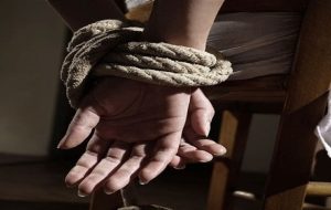 یک روحانی در ایرانشهر توسط افراد مسلح ربوده شد یک روحانی در ایرانشهر توسط افراد مسلح ربوده شد