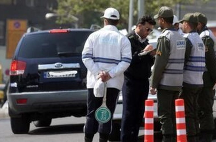 درباره تصادف فرزند یک نماینده در خط ویژه؛ مامور راهور را زیر گرفت و چند متر کشید درباره تصادف فرزند یک نماینده در خط ویژه؛ مامور راهور را زیر گرفت و چند متر کشید