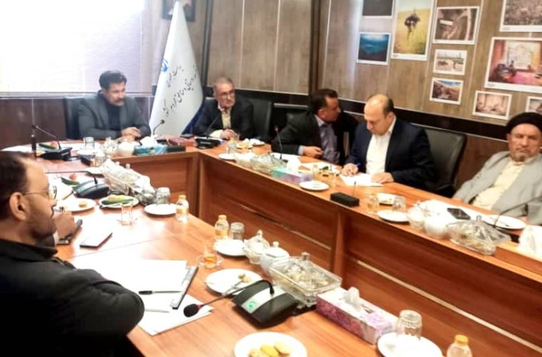 در دیدار استاندار با معاون رئیس جمهور: ضرورت تسریع در احیای طرح‌های راکد و حل مشکل آبرسانی روستاها