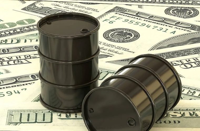 فایننشال تایمز: افزایش قیمت نفت در بحبوحه نگرانی‌ها از تشدید تنش در خاورمیانه / تهران مشتاق اجتناب از درگیری و خواهان موفقیت مذاکرات است