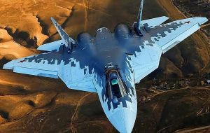 پیشنهاد روسیه به هند؛ تولید بومی جنگنده رادارگریز Su-۵۷E همراه با انتقال کامل فناوری یا تحویل مستقیم جنگندههای Su-۳۵M در قالب مناقصه MRFA برای خرید ۱۱۷ فروند هواپیمای جنگنده / شرکت روستک میگوید هند میتواند طی دو تا سه سال آینده دو اسکادران کامل (۳۶ تا ۴۰ فروند) از جنگنده Su-۳۵M را تحویل بگیرد پیشنهاد روسیه به هند؛ تولید بومی جنگنده رادارگریز Su-۵۷E همراه با انتقال کامل فناوری یا تحویل مستقیم جنگندههای Su-۳۵M در قالب مناقصه MRFA برای خرید ۱۱۷ فروند هواپیمای جنگنده / شرکت روستک میگوید هند میتواند طی دو تا سه سال آینده دو اسکادران کامل (۳۶ تا ۴۰ فروند) از جنگنده Su-۳۵M را تحویل بگیرد