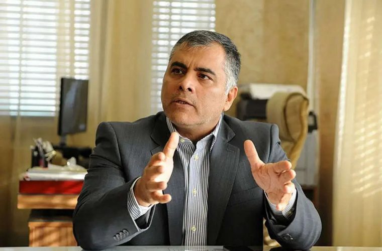 وزیر نفت: قیمت «بنزین سوپر» به طور حدودی می‌تواند بالای ۵۰ هزار تومان باشد/ بنزین سوپری که [پیش از این] در جایگاه‌ها عرضه می‌شد، با همان نرخ قبل خواهد بود/ بنزین ۱۵۰۰ و ۳۰۰۰ تومانی و کارت‌های اضطرار جایگاه‌ها، با همان قیمت قبل پابرجا است