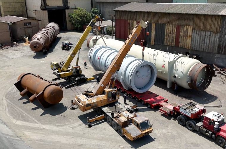 مخازن تیپ سنگین ساخت داخل در راه شرکت صنایع پلیمر گچساران/ اجرای پروژه پلیاتیلن اولویت نخست هلدینگ خلیجفارس، شتاب گرفت مخازن تیپ سنگین ساخت داخل در راه شرکت صنایع پلیمر گچساران/ اجرای پروژه پلیاتیلن اولویت نخست هلدینگ خلیجفارس، شتاب گرفت