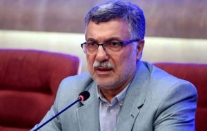 توهین نماینده مجلس به وزیر بهداشت در پی انتقاد او از روسیه: تو بیماری!