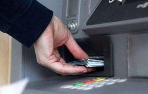 رئیس مرکز رفاه ایرانیان: یارانه ۸ میلیون نفر از ابتدای سال قطع شده؛ یارانه ۱۰ میلیون نفر دیگر هم تا ۵ ماه آینده حذف میشود رئیس مرکز رفاه ایرانیان: یارانه ۸ میلیون نفر از ابتدای سال قطع شده؛ یارانه ۱۰ میلیون نفر دیگر هم تا ۵ ماه آینده حذف میشود