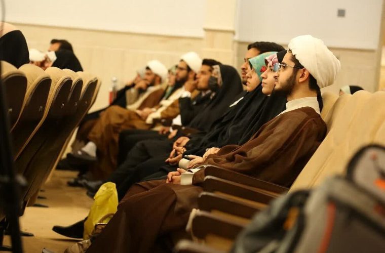 مذهبیها شادترین افراد جامعهاند/ گام اول خوشبختی و آرامش، فکر زیبا و زیبا فکر کردن است مذهبیها شادترین افراد جامعهاند/ گام اول خوشبختی و آرامش، فکر زیبا و زیبا فکر کردن است