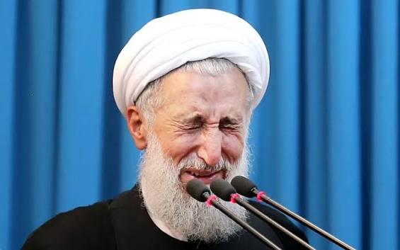 سخنگوی قوه قضائیه: یکی از متهمان پرونده فرزند «کاظم صدیقی» که با تودیع وثیقه آزاد شده بود، بازداشت شد/ محاکمه متهمان با اتهام مشارکت در کلاهبرداری و ادعای نفوذ، از هفته آینده آغاز میشود سخنگوی قوه قضائیه: یکی از متهمان پرونده فرزند «کاظم صدیقی» که با تودیع وثیقه آزاد شده بود، بازداشت شد/ محاکمه متهمان با اتهام مشارکت در کلاهبرداری و ادعای نفوذ، از هفته آینده آغاز میشود