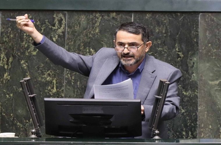 زارعی، نماینده تهران خطاب به نمایندگان مجلس: جمهوری اسلامی پارتیزان، رابین‌هود و دن‌کیشوت نیست؛ دود موتور‌های صوتی افشاگری شما جمهوری اسلامی را خفه کرده است