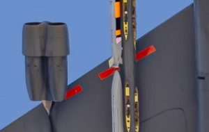 مشاهده موشک هسته‌ای مرگبار جدید آمریکا در یک پرواز آزمایشی مخفیانه / دیلی میل: این موشک ۱۰ برابر قدرتمندتر از بمبی است که در اوت ۱۹۴۵ بر روی هیروشیما انداخته شد