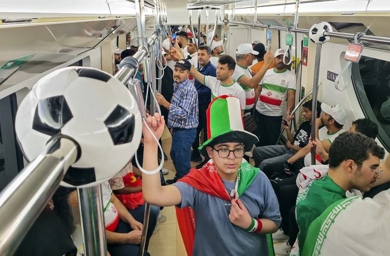 کاخ سفید: به تماشاگران ایرانی برای جام جهانی، ویزا داده نمیشود / آنها در صورتی که پاسپورت کشور دیگری را نداشته باشند، نمیتوانند برای تماشای بازیهای جام جهانی به ایالات متحده بیایند کاخ سفید: به تماشاگران ایرانی برای جام جهانی، ویزا داده نمیشود / آنها در صورتی که پاسپورت کشور دیگری را نداشته باشند، نمیتوانند برای تماشای بازیهای جام جهانی به ایالات متحده بیایند