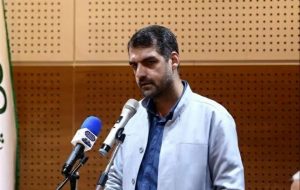 منان رئیسی، نماینده مجلس: سناریو بدبینانه آن است که ترامپ با اشغال جزیره خارک، مسیر فروش نفت ایران را ببندد؛ این یکی از گزینههای محتمل برای حمله آمریکا است منان رئیسی، نماینده مجلس: سناریو بدبینانه آن است که ترامپ با اشغال جزیره خارک، مسیر فروش نفت ایران را ببندد؛ این یکی از گزینههای محتمل برای حمله آمریکا است