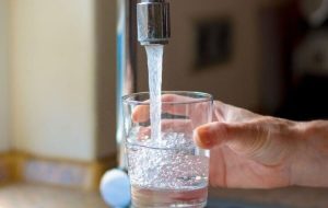 آبفای کشور: برای ایجاد ۲۰ درصد بازدارندگی باید قیمت آب را هزار برابر افزایش دهیم / بدمصرفها باید مشمول تعرفههای بازدارنده شوند تا امکان کنترل و اصلاح مصرف فراهم باشد آبفای کشور: برای ایجاد ۲۰ درصد بازدارندگی باید قیمت آب را هزار برابر افزایش دهیم / بدمصرفها باید مشمول تعرفههای بازدارنده شوند تا امکان کنترل و اصلاح مصرف فراهم باشد