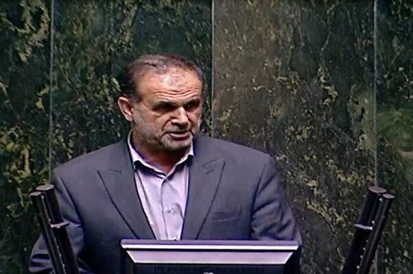 فیاضی، نماینده مجلس به نطق قرآنی پزشکیان در دفاع از بودجه: آقای پزشکیان! مردمِ زیر خط فقر را باید با لایحه بودجه درست دریابیم، نه با خواندن آیات و روایات / آنچه که امروز اینجا بیان شد کار شما نبوده است فیاضی، نماینده مجلس به نطق قرآنی پزشکیان در دفاع از بودجه: آقای پزشکیان! مردمِ زیر خط فقر را باید با لایحه بودجه درست دریابیم، نه با خواندن آیات و روایات / آنچه که امروز اینجا بیان شد کار شما نبوده است