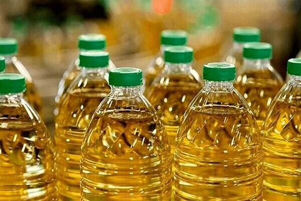قیمت روغن دو برابر شد/ رئیس اتحادیه سوپرمارکت داران تهران؛ قیمت روغن در بازار به دلیل کاهش عرضه افزایش چشمگیر پیدا کرده است/ آبمیوه بخر تا روغن بدهیم شرط عجیب عرضه روغن به سوپرمارکت هاست قیمت روغن دو برابر شد/ رئیس اتحادیه سوپرمارکت داران تهران؛ قیمت روغن در بازار به دلیل کاهش عرضه افزایش چشمگیر پیدا کرده است/ آبمیوه بخر تا روغن بدهیم شرط عجیب عرضه روغن به سوپرمارکت هاست