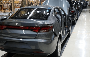 ایران‌خودرو تهدید کرد: قیمت‌های جدید تایید نشود، تولید را متوقف خواهیم کرد