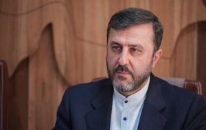 غریب‌آبادی برای انجام مذاکرات فنی در سوئیس ماند
