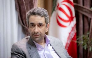 معاون اطلاع‌رسانی دفتر پزشکیان: هیچ اختلافی میان رئیس‌جمهور و نیروهای نظامی کشور وجود ندارد/ بحث استعفا و کناره‌گیری، فاقد مبنا است/ تعداد داعیه‌داران اختلاف افکنی اندک و صدای آن‌ها بلند است