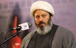 کنایه روزنامه اصولگرا به نمایندگان رادیکال و قاسمیان، روحانی نزدیک به جلیلی: کسانی که کیلومتر‌ها از خط مقدم فاصله دارند، بیشتر از فرماندهان میدان درباره جنگ و مذاکره نسخه می‌پیچند/ بعید نیست که حجم تمام دستاورد‌های عملی این طیف، حتی به یک صفحه هم نرسد/ حداقل توضیح دهید دقیقا از چه کانال و مسیری با جمهوری اسلامی نسبت دارید که با هیچ بخشی از آن ذره‌ای همسویی ندارید؟
