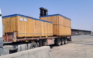 خروج محموله نخست تجهیزات اکسترودر پلیمر گچساران از گمرک شهید رجایی+تصاویر