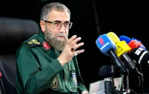 فرمانده کمیته جست‌وجوی مفقودین: مکان نگهداری خلبانان اسیر ایرانی در قطر بر روی آب، مناسب نیست؛ آن‌ها به شدت مجروح و بیمار هستند/ دوحه برای حفظ سلامتی اسراء، آن‌ها را در اسرع وقت به خشکی و به بیمارستانی مجهز منتقل کند/ موافقت اولیه دولت کویت جهت ملاقات سفیر ایران با ۴ اسیر ایرانی