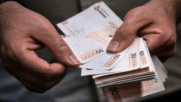 احتمال حذف کالابرگ برخی افراد در آینده/ معاون وزبر کار: من فعلا کالابرگ دریافت می‌کنم، اما احتمال زیادی وجود دارد که در آینده مشمول حذف شوم