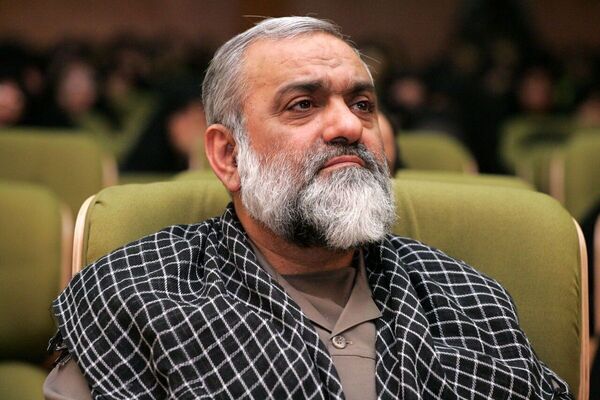 سردار نقدی: جوانان ایرانی در فضای مجازی انقلاب را برای کشورهای دیگر تبیین کنند